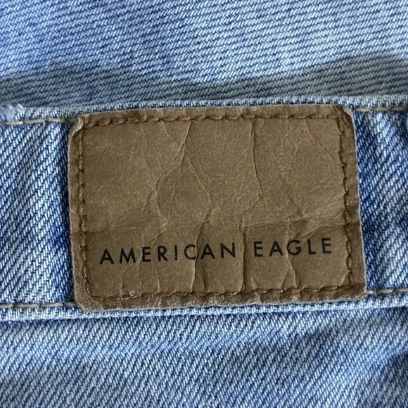 American Eagle 90s Boyfriend Distressed Denim Shorts Light Wash High Rise Size00 - Image 6