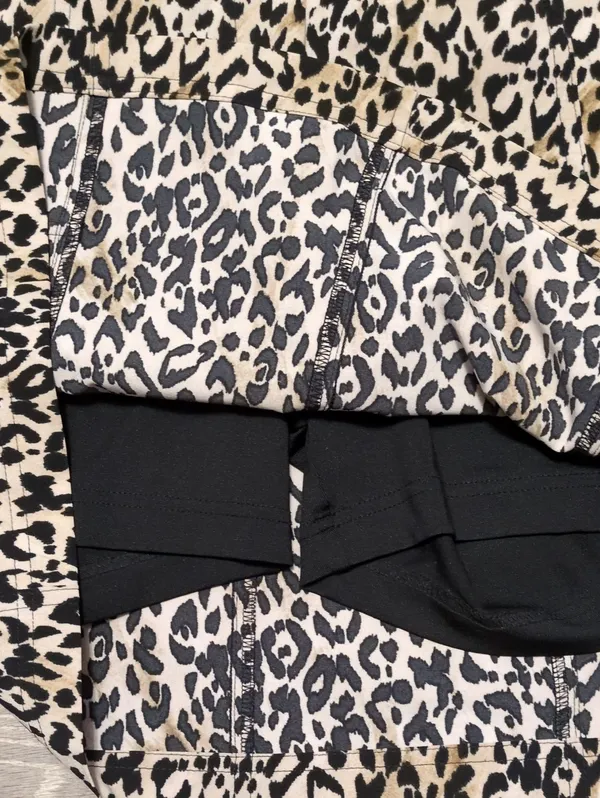 Zenergy By Chicos Cheetah Print Golf Skort Size 0.5 (S/6) - Image 4