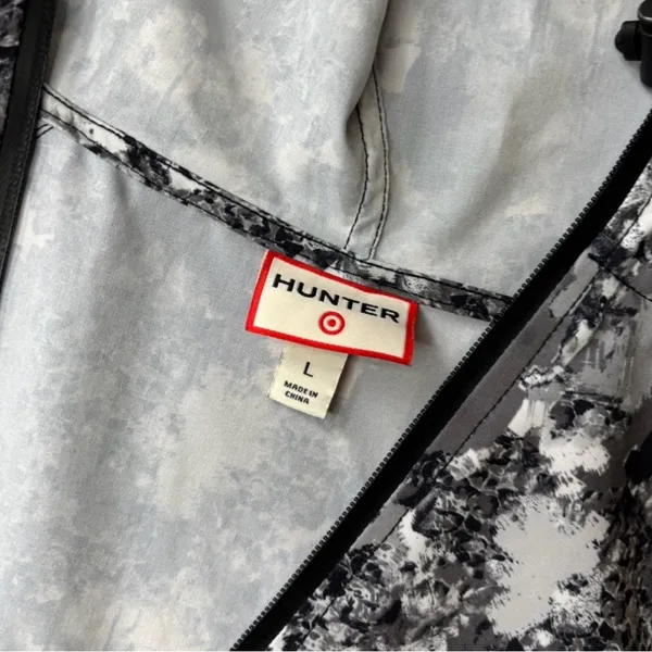 Hunter rain jacket size L - Image 3