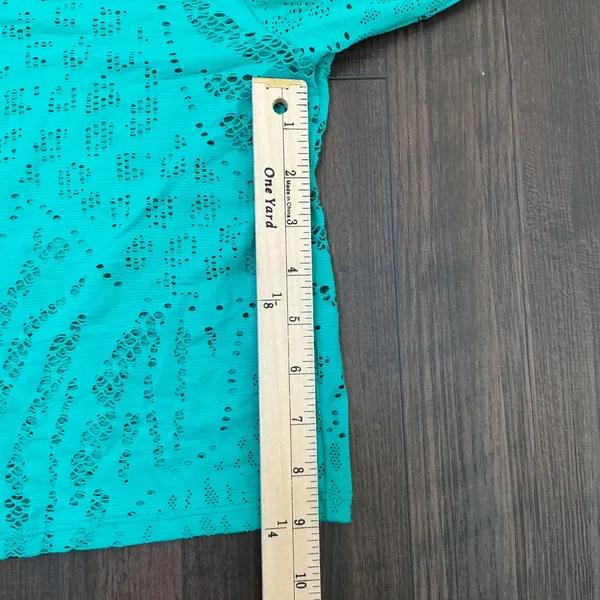 Noli Yoga Laser Cut Perforated Long Sleeve Top Turquoise Green Medium USA Made - Image 4