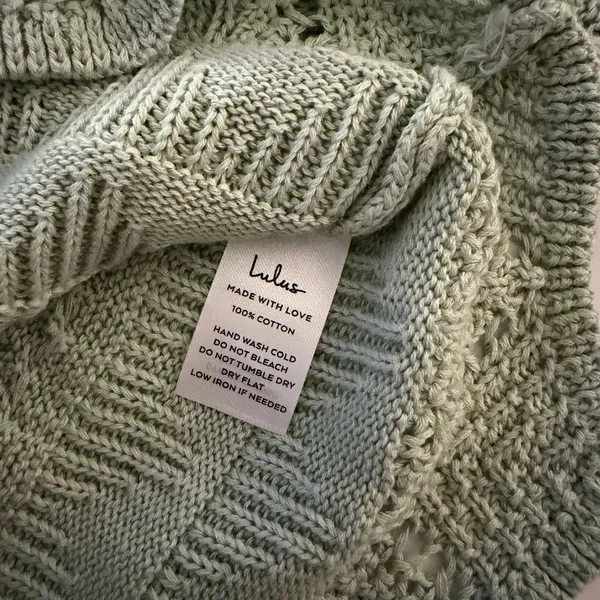 NWT! Lulus Sage Green Cropped Crochet Top - Image 6