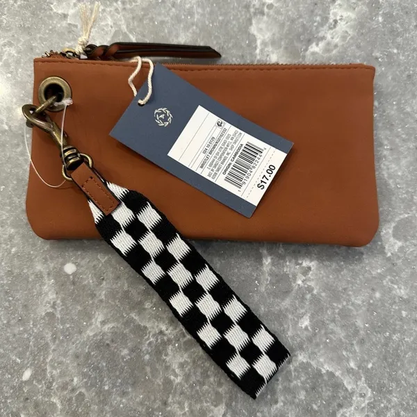 Universal Threads Brown clutch bag new with tags - Image 2