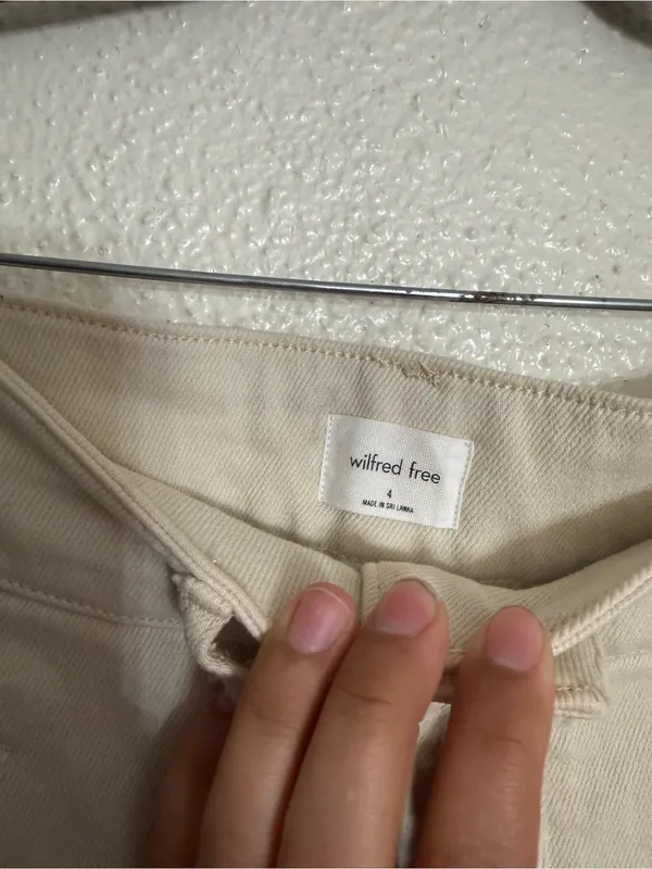 Aritzia Wilfred Free Modern Cargo Pant Cream Straight-Leg Cargo Pants size 4 - Image 7