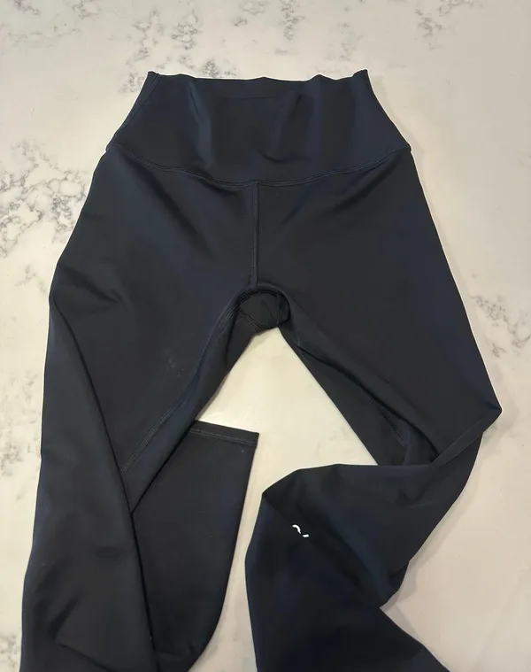 Alo Yoga Airbrush Leggings - Image 2
