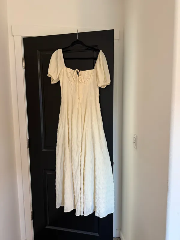 NWT Showpo Joanne maxi dress size 6 - Image 9