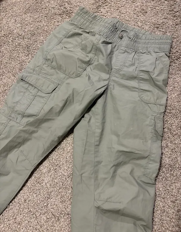 Women’s Calvin Klein Performance Pants Puffy Loose Pants Green Grey EUC SIZE XS - Image 2