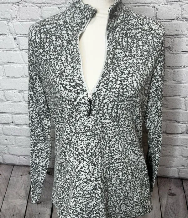 Ladies Eddie Bauer 1/4 zip fleece size medium - Image 9