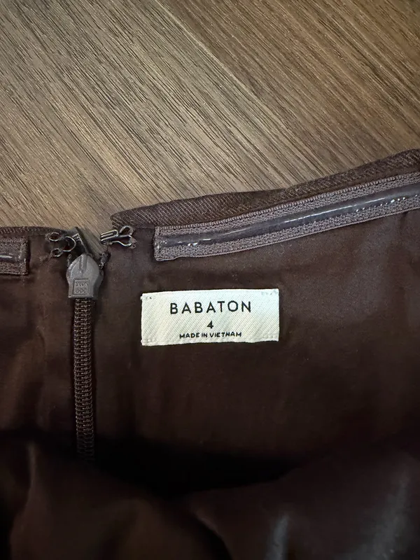 Aritzia Babaton Top - Image 2