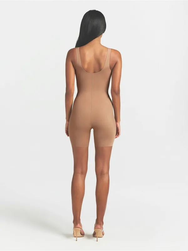 Skims (G15) Body Unlined Plunge Mid Thigh Bodysuit | Color Sienna | Size Small - Image 4