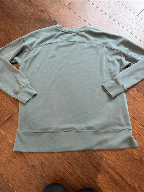Sage Collective Scuba Cozy Crewneck Sweatshirt Green in Medium - C10-037 - Image 11