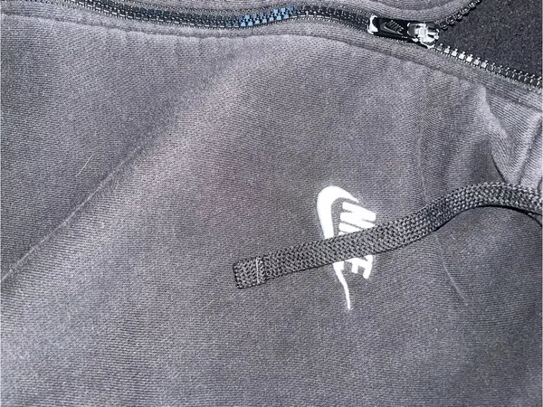 Nike Black Full Zip Hoodie Women’s Medium Fleece Sweatshirt - Image 3