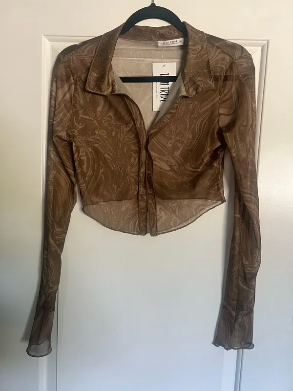 12th tribe Olive Green Mesh Crop Top - Image 2