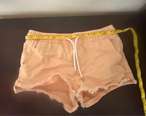 Celebrity Pink Jean Shorts Peach Women’s Medium - Image 4