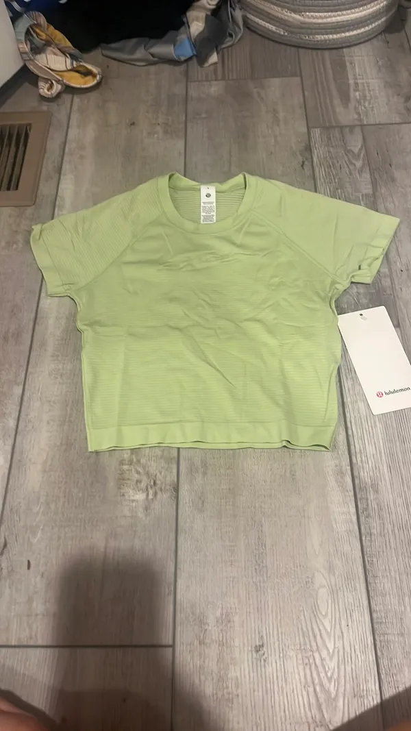 Lululemon Cropped Swiftly - Image 2