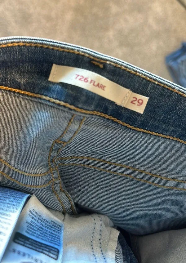 Levi's 726 Flare Jeans - Image 4
