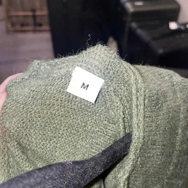 Green sweater Size M - Image 3