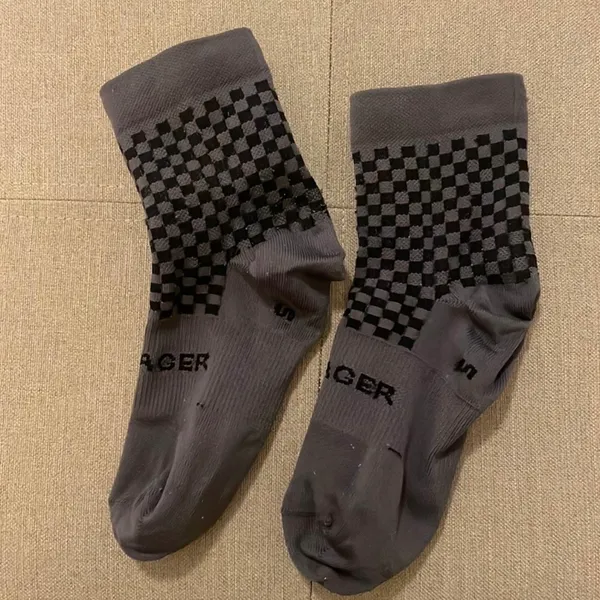 Bontrager checkered cycling socks size Small Gray - Image 3