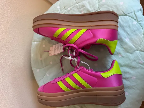NWT Adidas Gazelle Bold W Hot Pink Suede Sneakers Size 7 - Image 5
