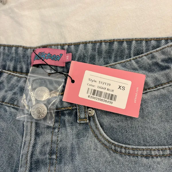 Edikted Shorts Denim - Image 4