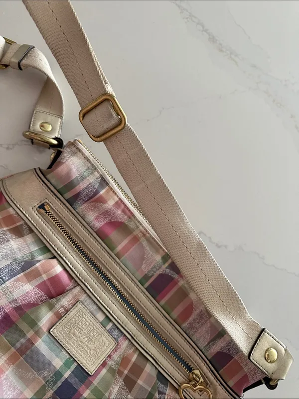 Vintage Coach Plaid Signature C Optic Canvas Shoulder/Crossbody Bag - Image 15