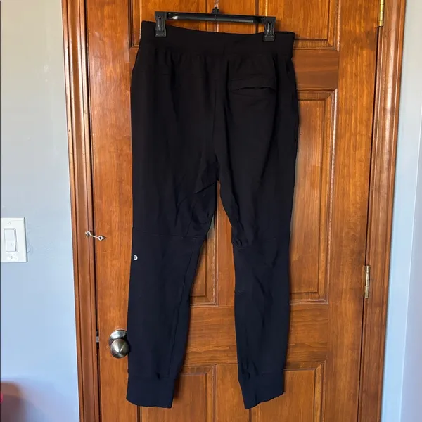 Lululemon Black Joggers Size Large - Image 3