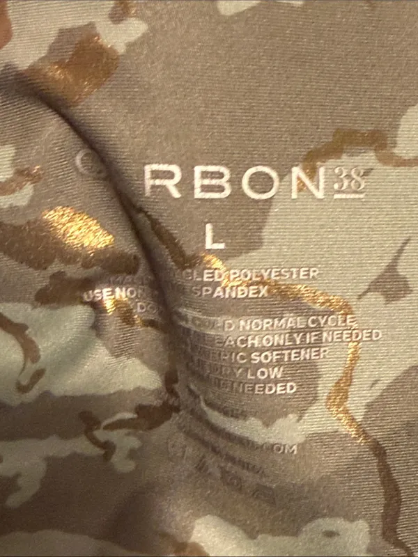 Carbon38 set‎ Marble Shine set 7/8 Leggings in Sage Green and Gold and bra - Image 6