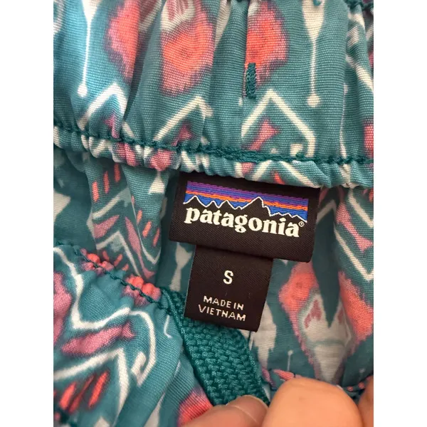 Patagonia Baggies Shorts Womens Teal Red Geometric Tribal Print STY57042 small - Image 3