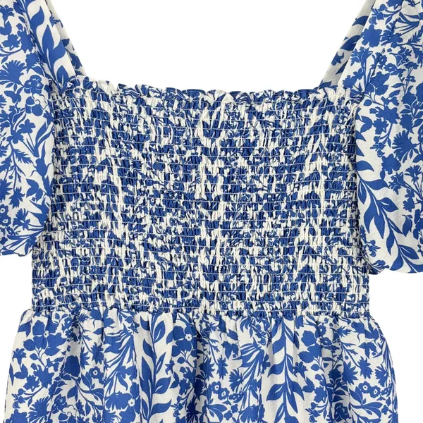 THML Blue White Floral Smocked Mini Dress Medium Puff Sleeve Coastal Cottagecore - Image 5
