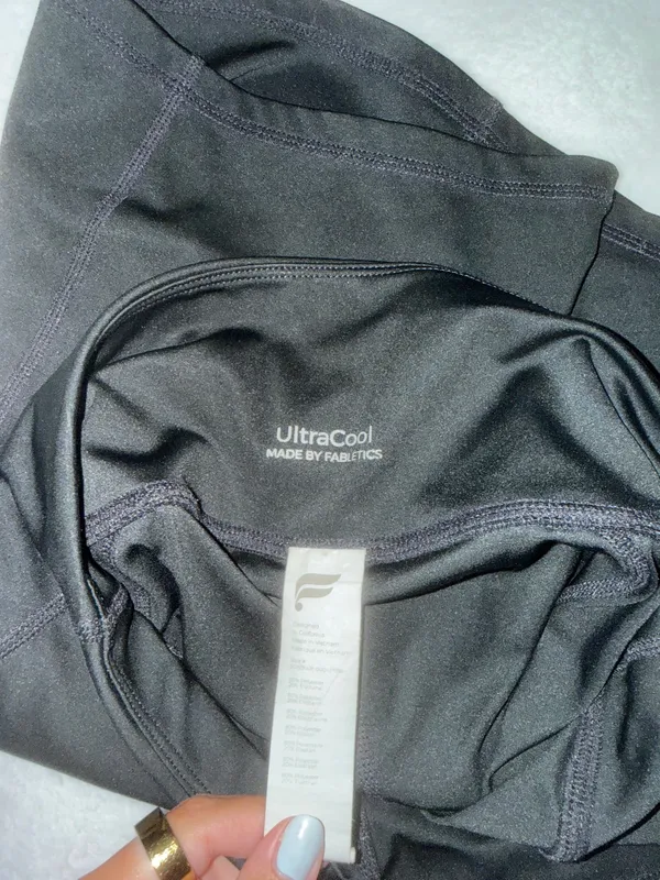 Fabletics Biker Shorts UltraCool - Image 4