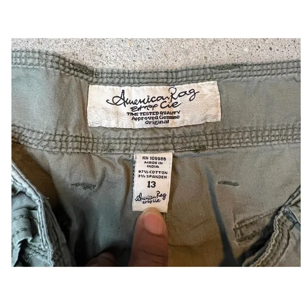 American Rag Cargo Shorts Women Olive Green Multi-Pocket Cotton Blend - Size 13 - Image 2