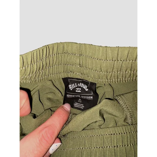 Billabong Adventure Division Olive Green Elastic Waist Zipper Pocket Shorts M - Image 4