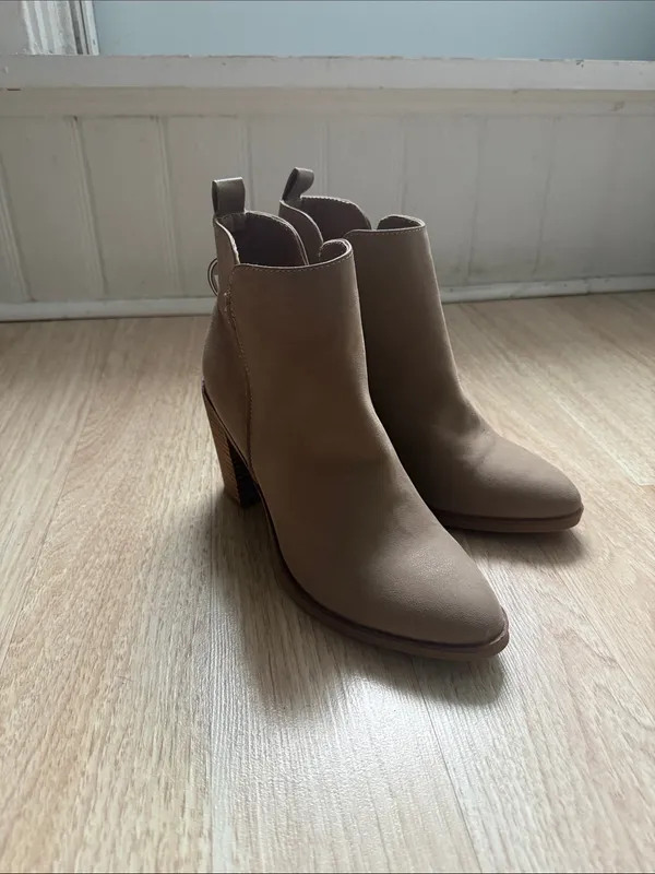MIA Patton Women’s Tan Ankle Shirt Boots Size 6.5 - Image 3