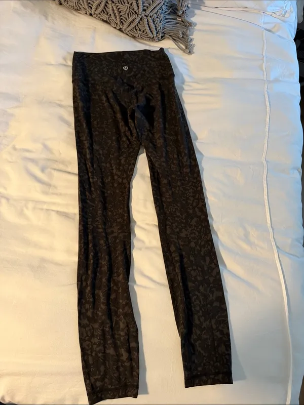 lululemon athletica Black Patterned Leggings - Image 3