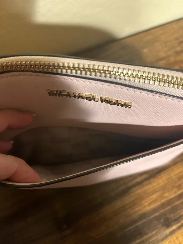 Michael Kors Pink Crossbody Purse - Image 5