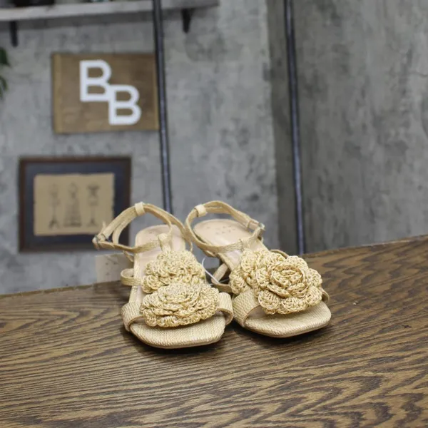 NWT A New Day Womens Esme Floral Crochet Kitten Heels 92979007 Tan Brown 6M - Image 7