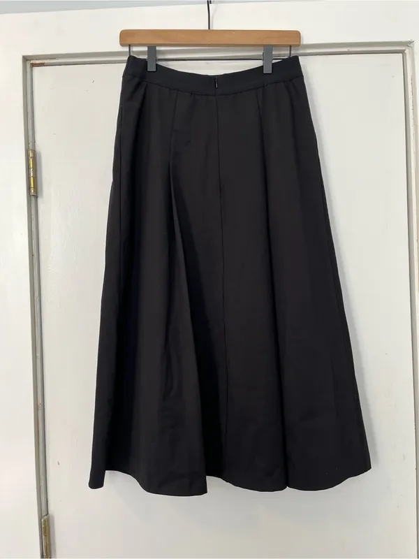 envy Black A-Line Midi Skirt pleated Button front HOLE - Image 4