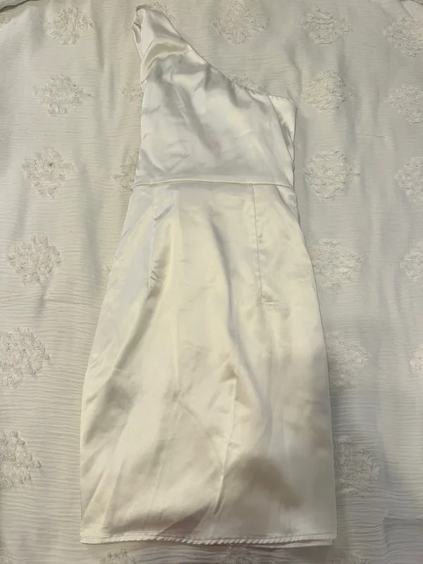 White satin one shoulder mini dress - size 6 - Image 3