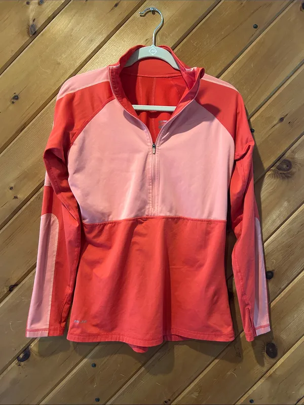 Nike Pro hyper warm shield half-zip athletic top in pink colorblock - Image 3