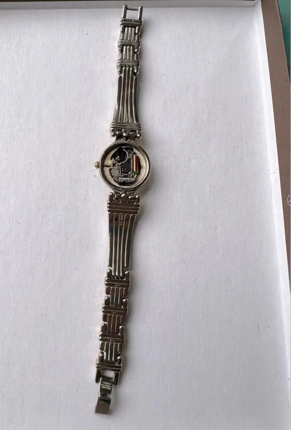 Ladies Seiko Wristwatch Two Tone Gold Tone Bracelet Style Vintage - Image 7