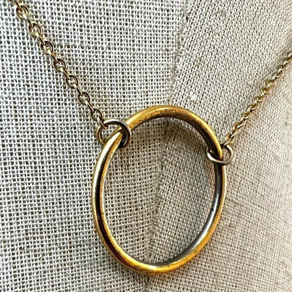 Gorjana vintage gold tone circle necklace - Image 6