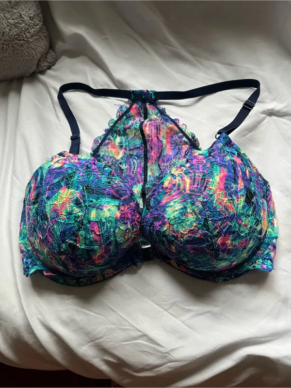 Victoria’s Secret PINK bra size 36DD - Image 3