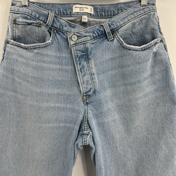 Abercrombie & Fitch Dad High Rise Jeans Size 10S Curve Love‎ Asymmetrical Waist - Image 4