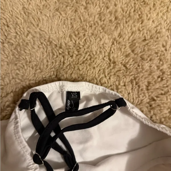 White and Black Trim Women's Top Size XS - Image 2