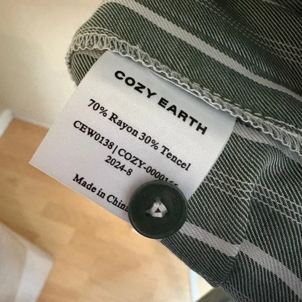 COZY‎ EARTH Soft Woven Long Sleeve Pajama Top green Stripes NWT Size Small - Image 7