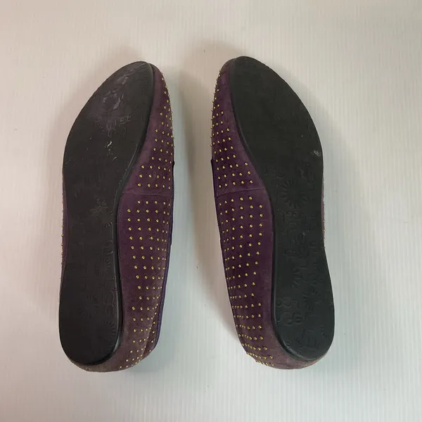 UGG Australia Purple Suede Studded Sheepskin Flats Women’s 6.5 Slip On Loafers - Image 7