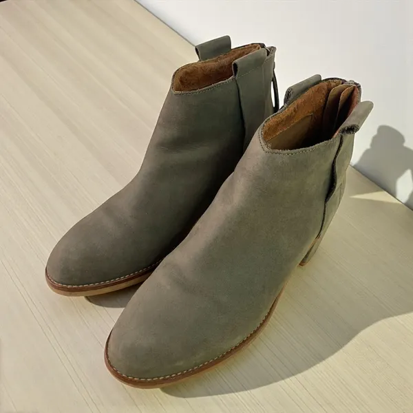 Topshop Suede Ankle Booties in Olive Gray - Image 3