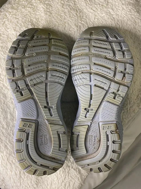 Brooks Womens Adrenaline GTS 22 Running Shoes Sneakers Size 8.5 - Image 5