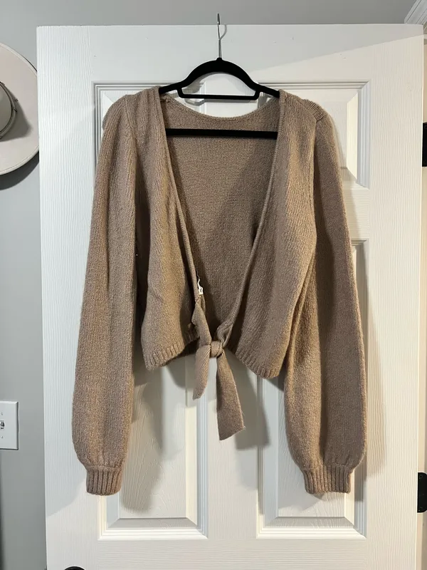 Abercrombie Open Back Sweater - Image 2