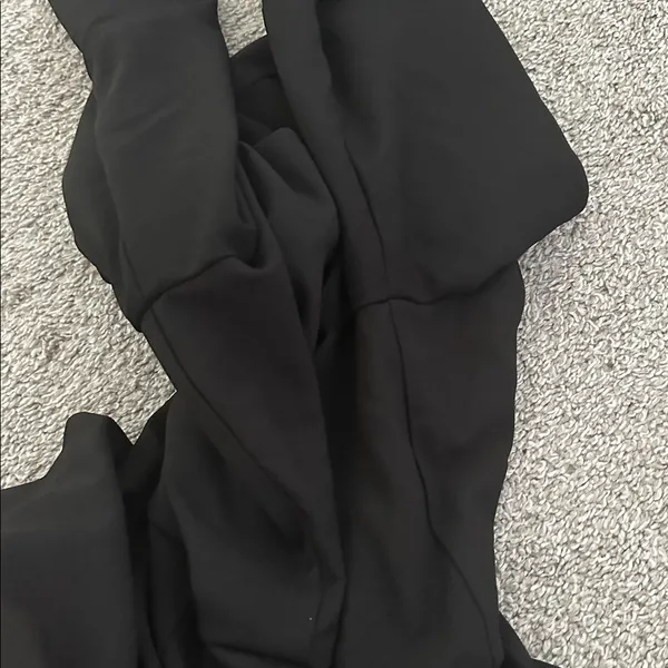 Charlotte Russe Black Long Sleeve romper - Image 14