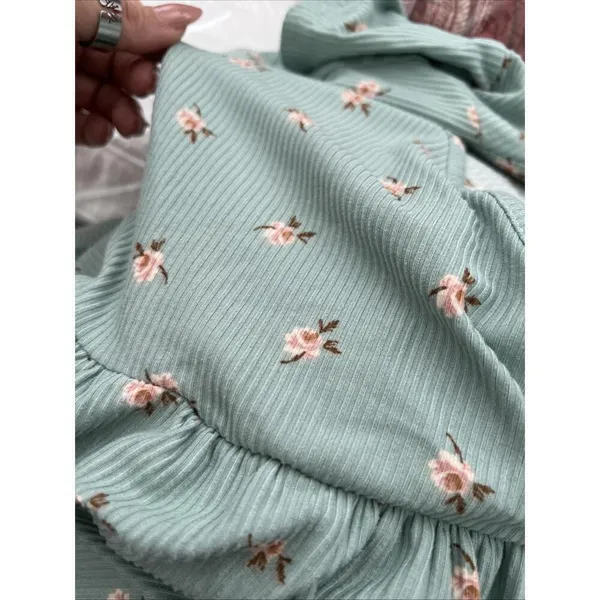 NEW Jessica Simpson Floral Tiered Dress Sage Green SMALL Shorts Sleeve feminine - Image 6